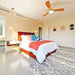 Nick Price Cozy Apartment